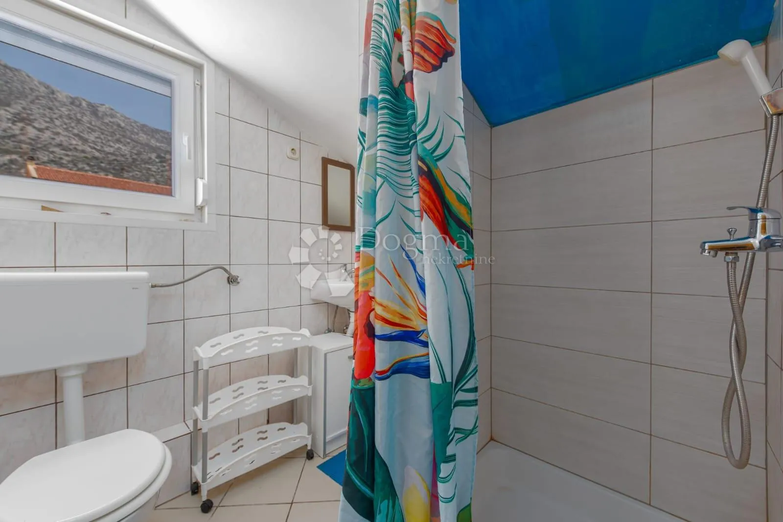 studio apartman 50 m od mora top lokacija - slika 13