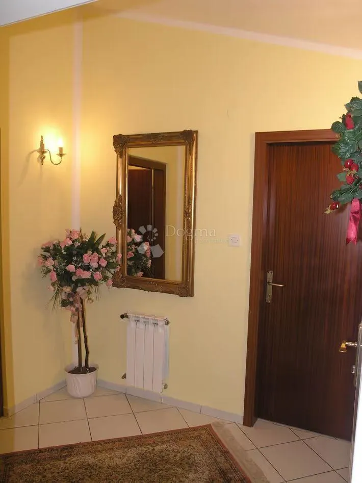 obiteljski apartman sa bazenom - slika 5