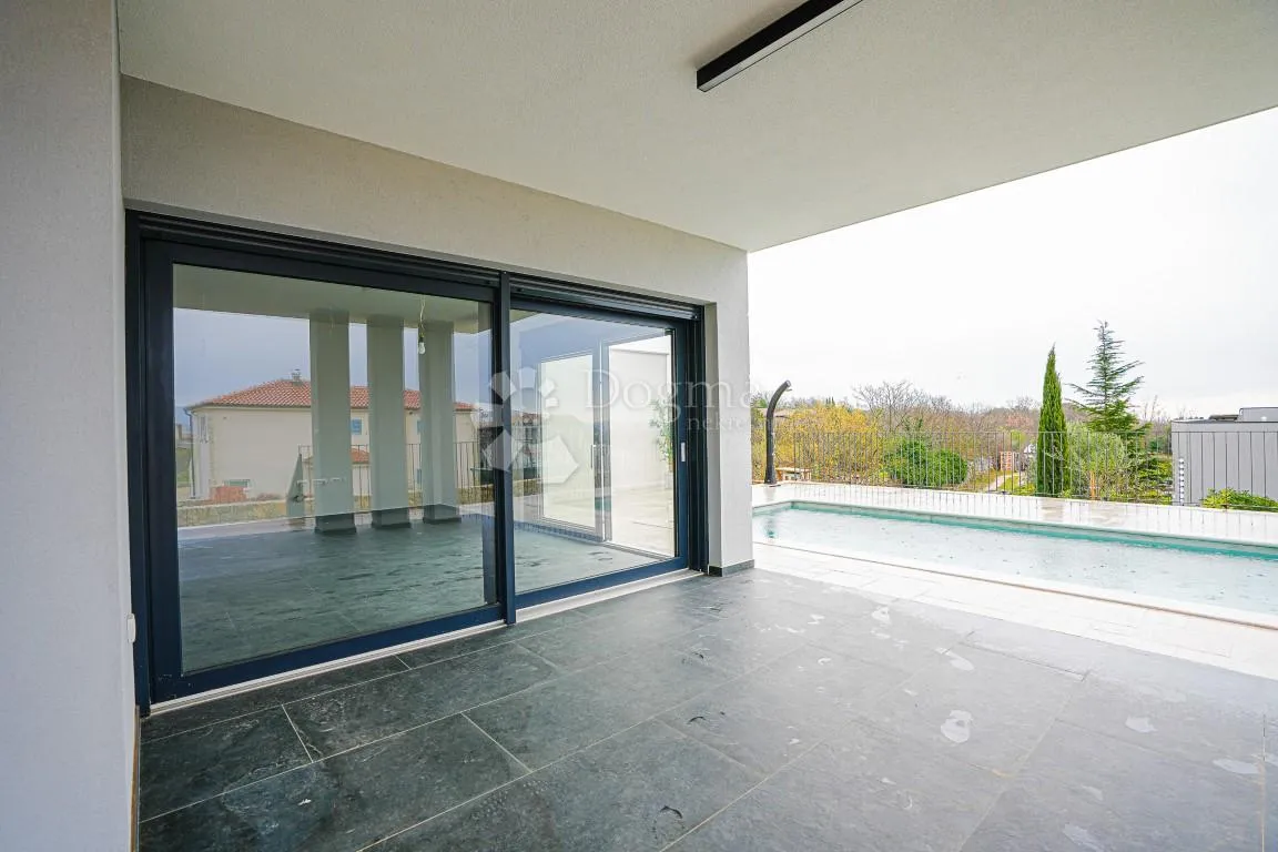 ekskluzivna villa s bazenom - slika 5