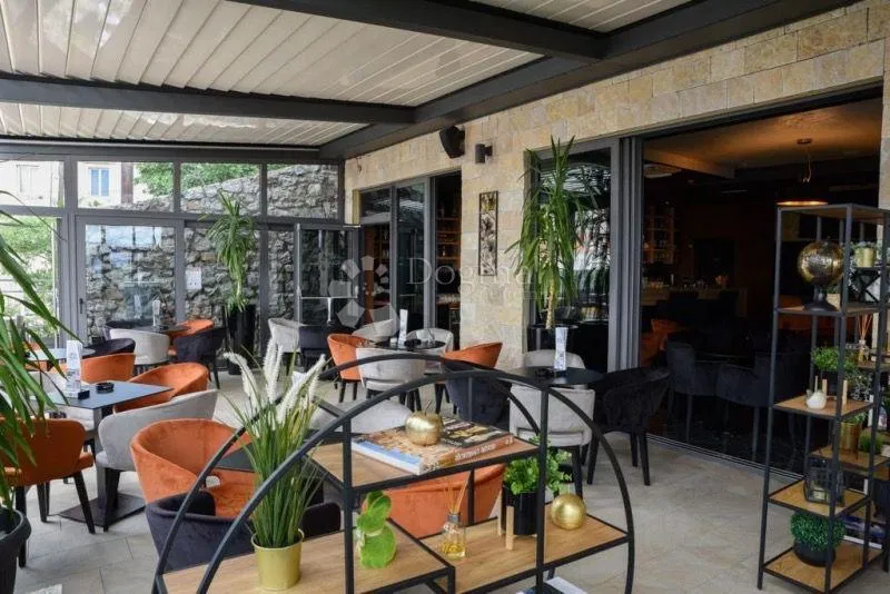 prodaje se hotel u senju 4* - slika 11
