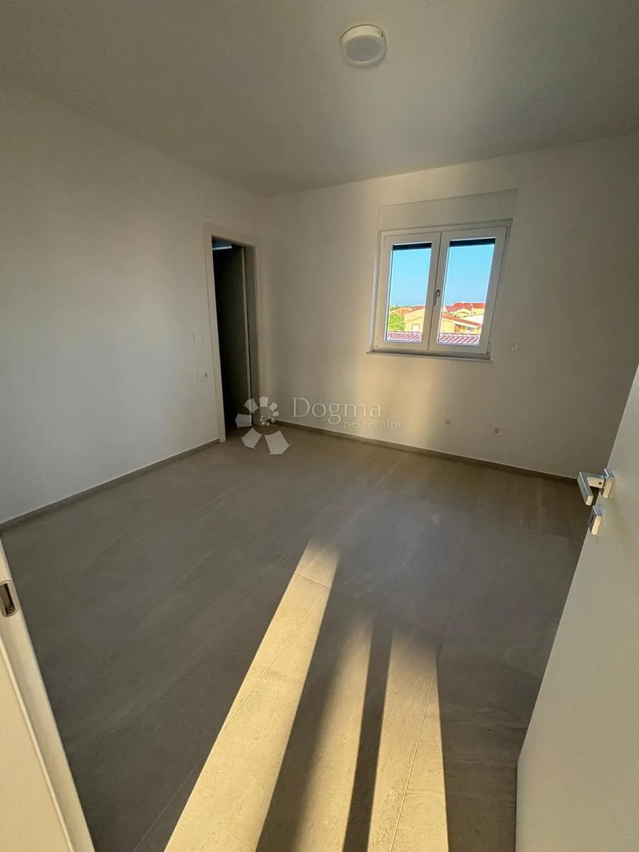 penthouse - pogled more - slika 11