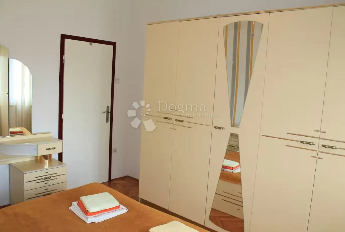 banjole – apartmanska kuća s bazenom, 4 apartmana i solarnom elektranom, 150 m od mora - slika 6