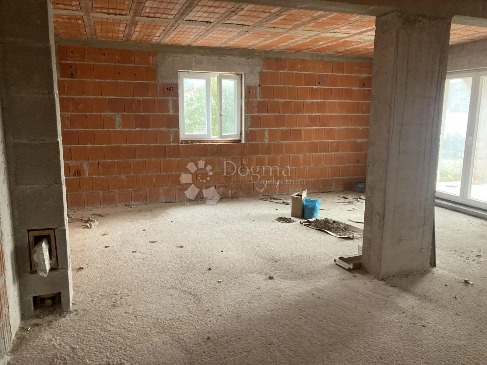 lozovac – prostor za najam – 240m², mogućnost prilagodbe prema namjeni - slika 12