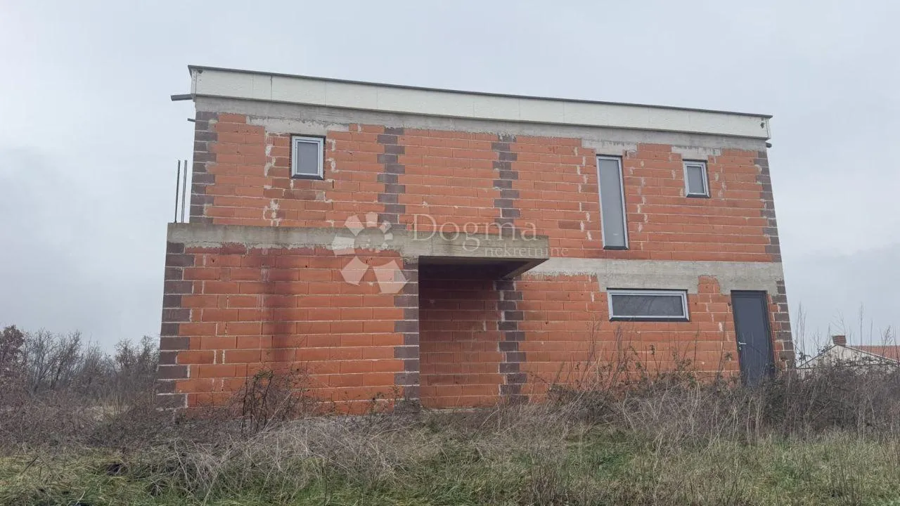roh bau katnica s bazenom, okolica labina - slika 16