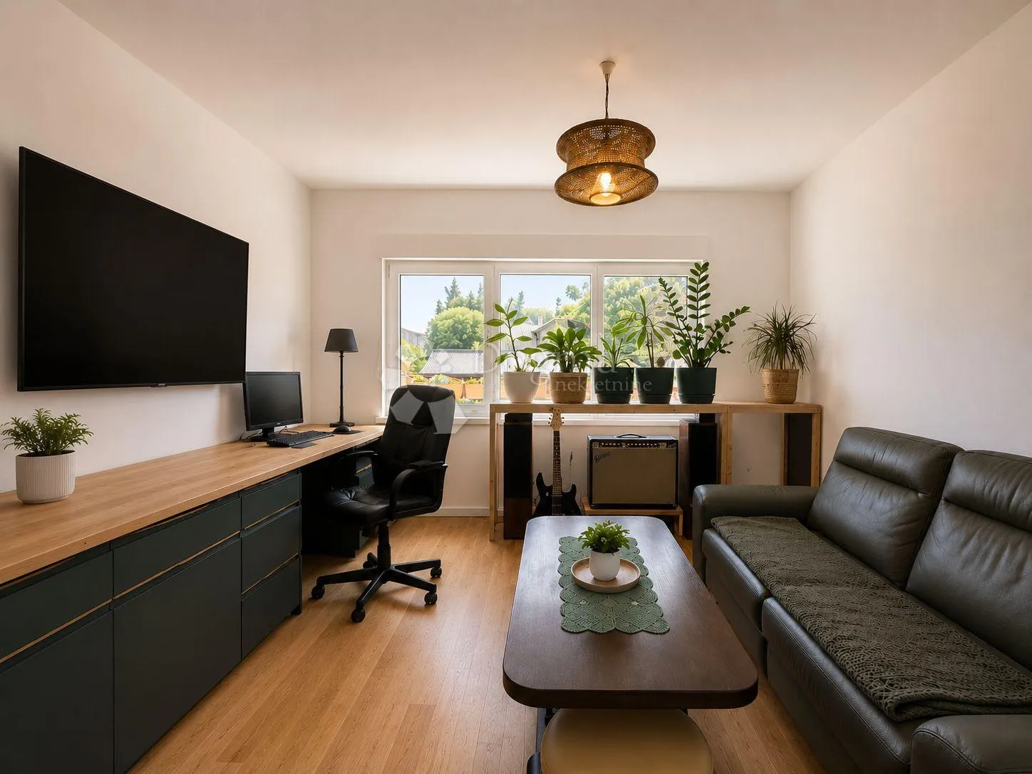 pula centar – potpuno renoviran stan 60 m² s balkonom - slika 3