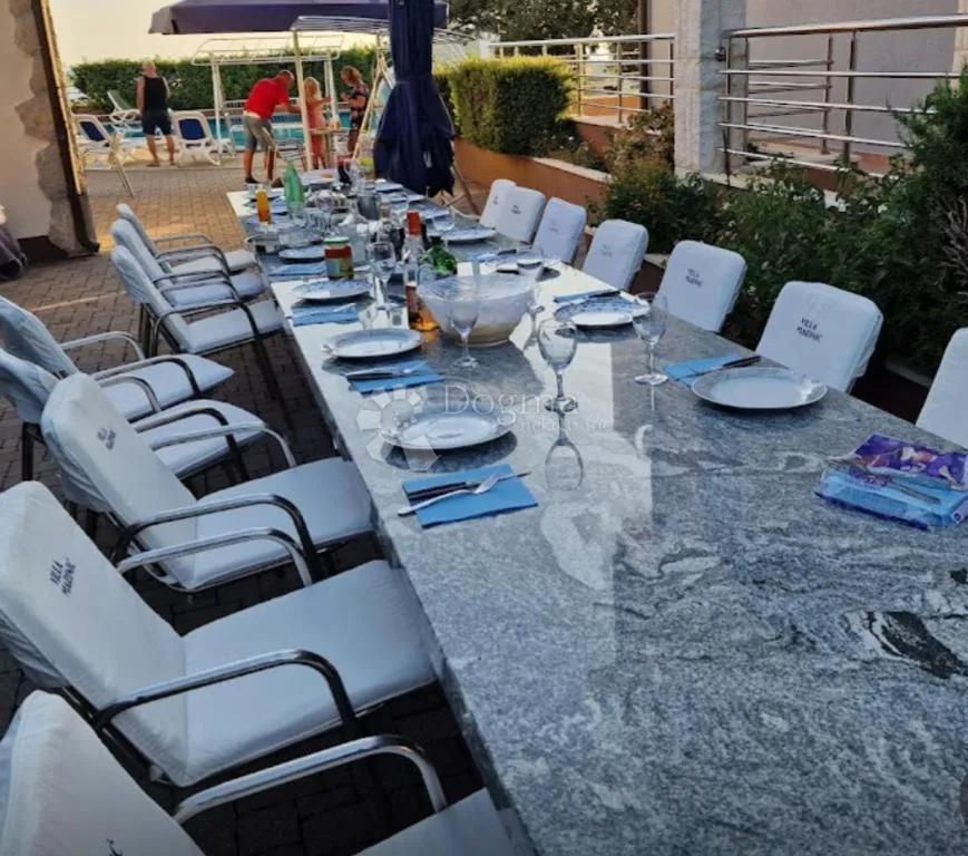 prodaje se – vila s neprocjenjivim pogledom na more, otoke i primošten - slika 32