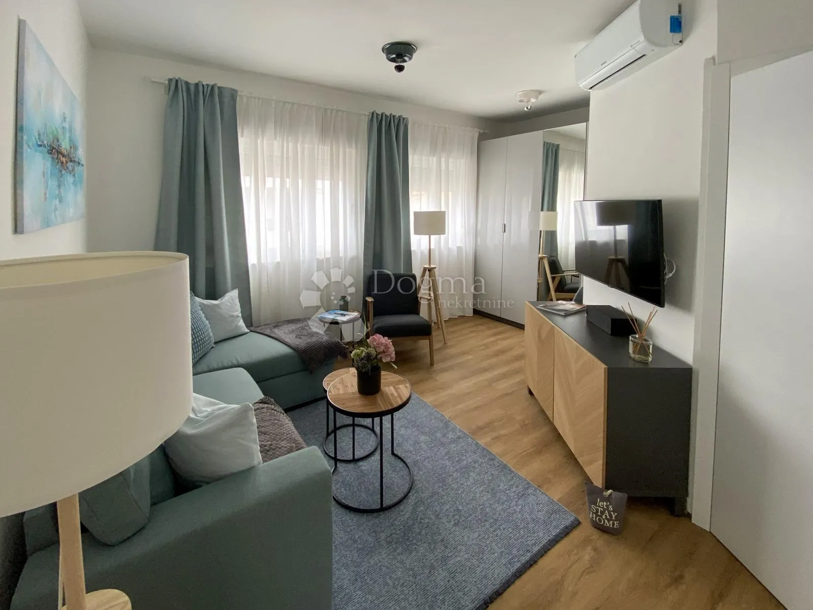 čiovo-kuća s 3 apartmana i bazenom - slika 3