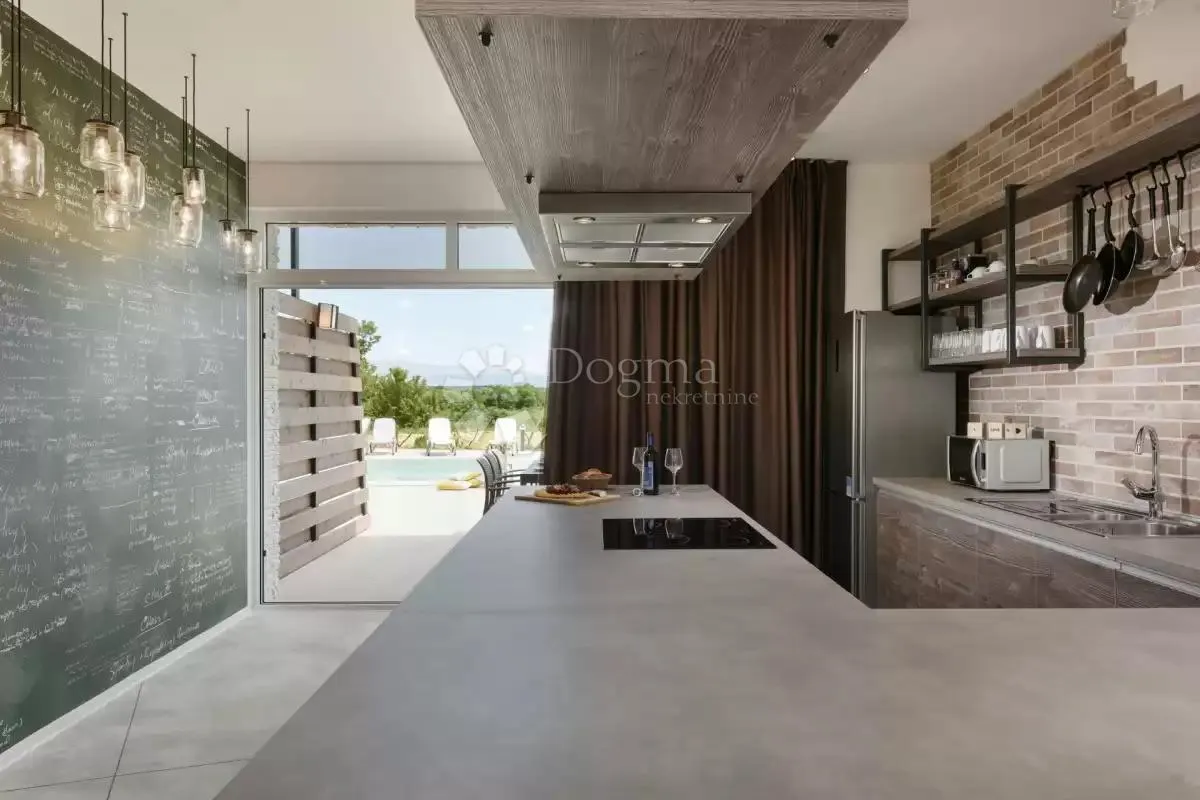 moderna villa sa bazenom- žerava - slika 34