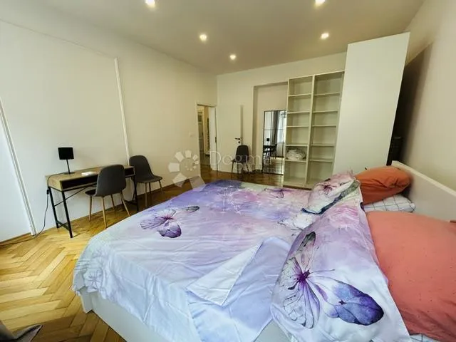 renoviran gospodski stan od 107m2 - slika 14