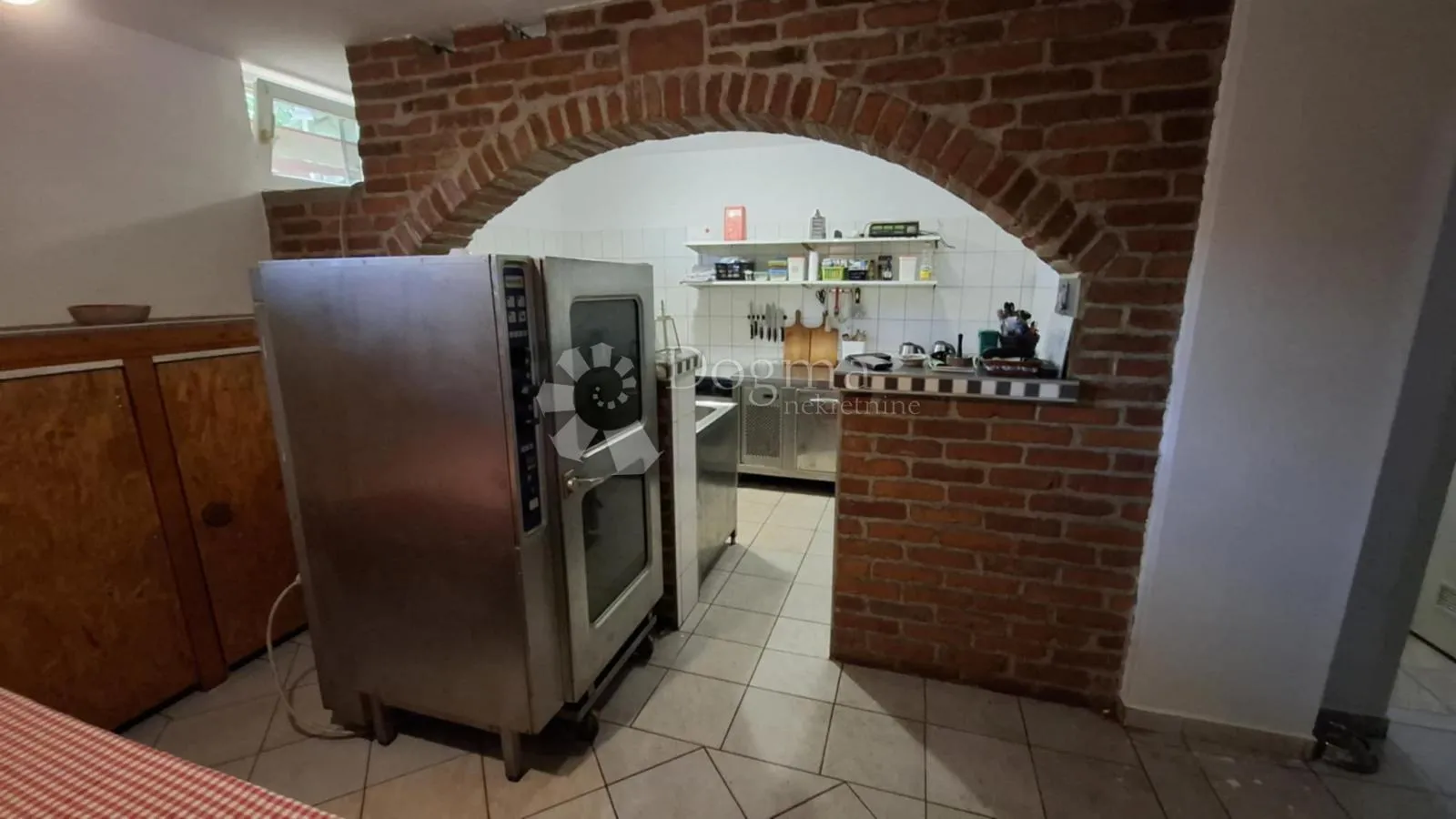 seoski raj 5 minuta od centra grada - slika 37