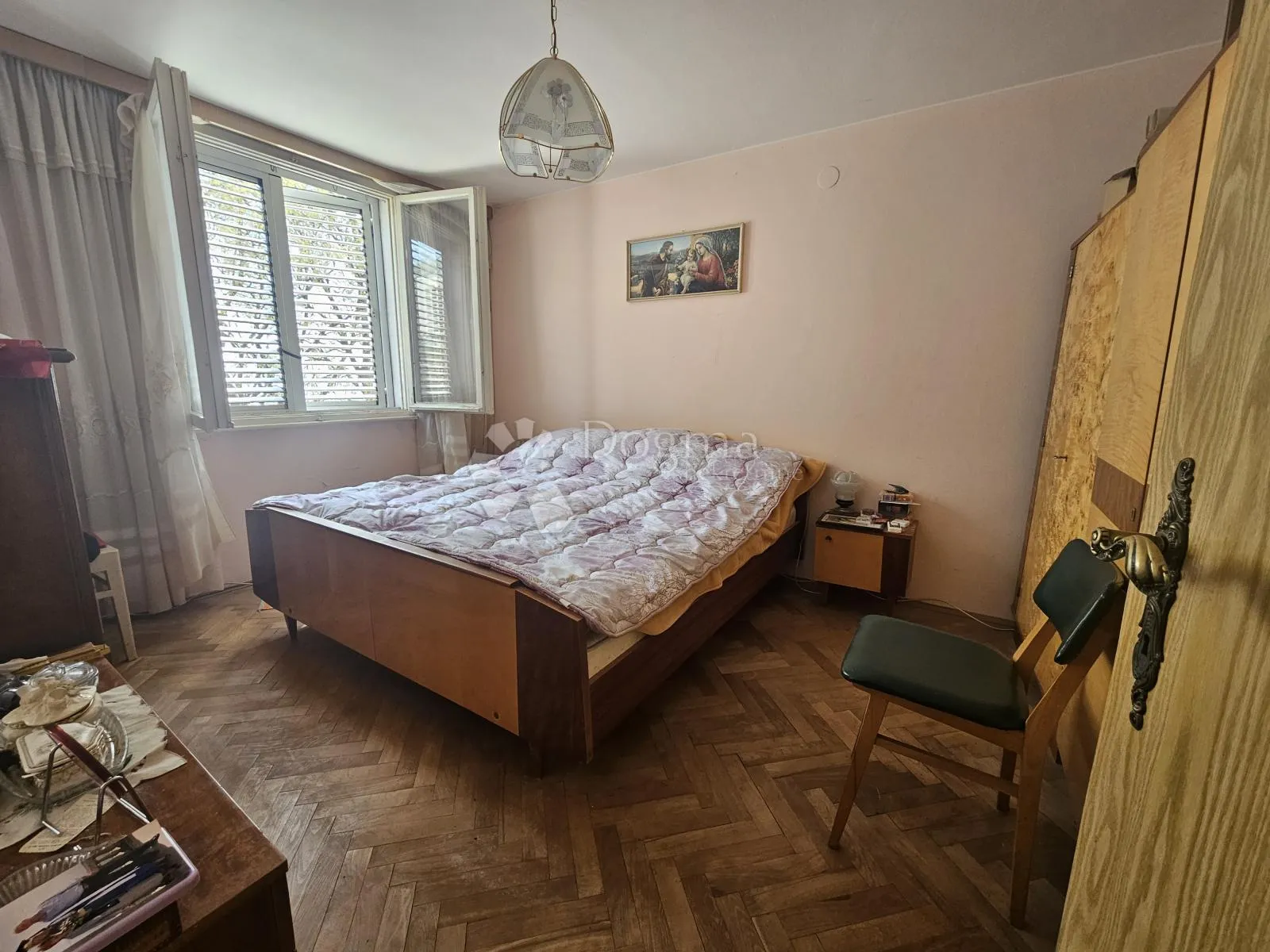 dvosoban stan na turniću! - slika 8