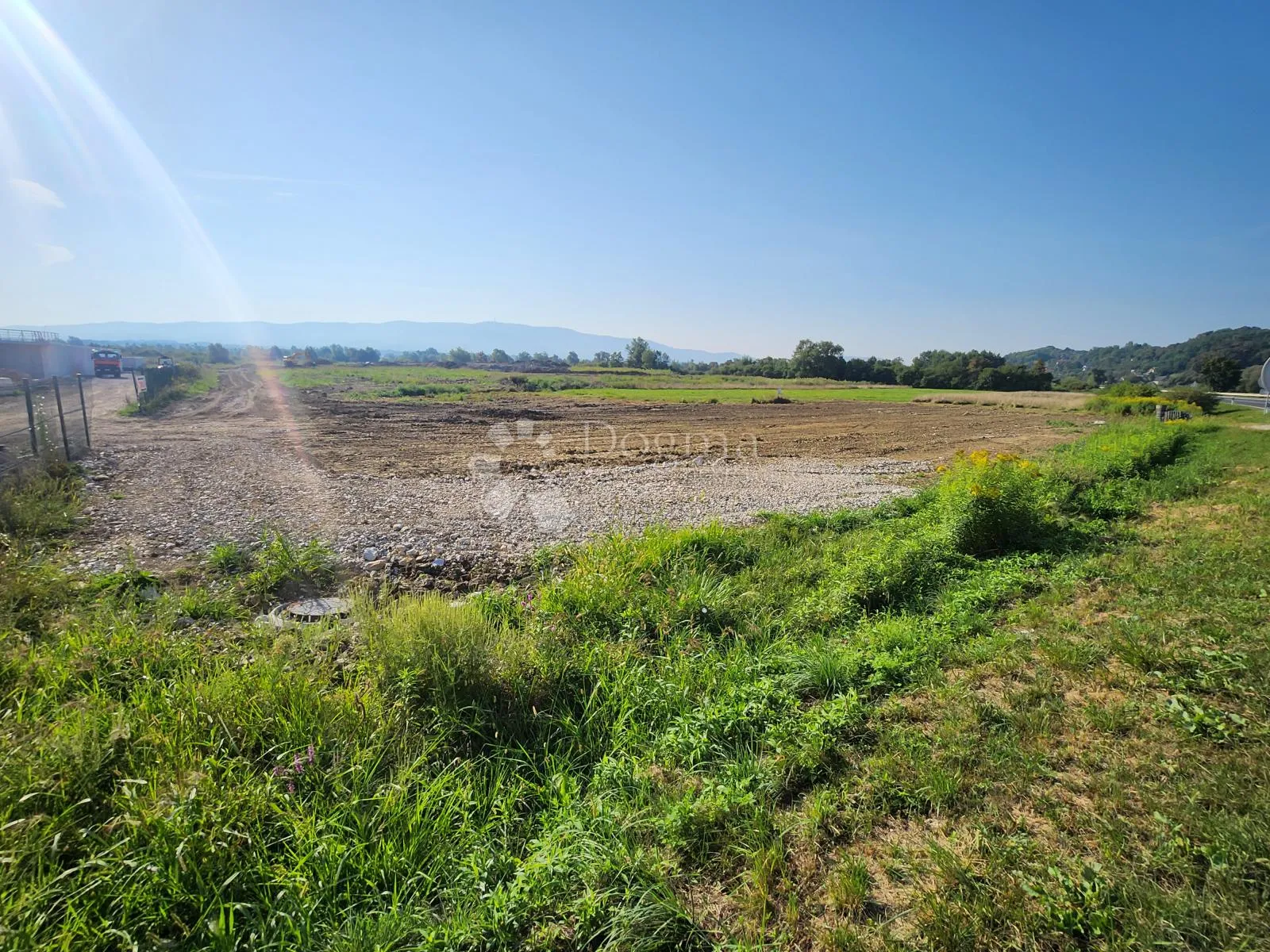 zemljište 4.176m² uz staru zagorsku magistralu - slika 2