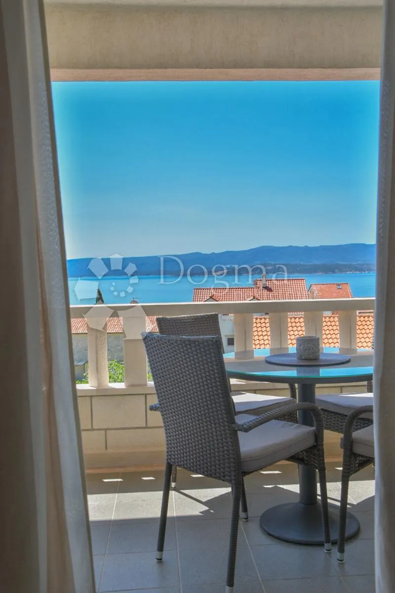 apartmanska kuća bol - slika 2