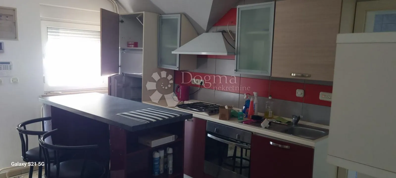 simpatičan stan u potkrovlju 80m2! - slika 2
