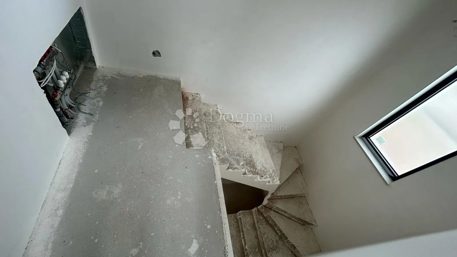 moderna kuća s podnim grijanjem i bazenom, poreč - slika 12