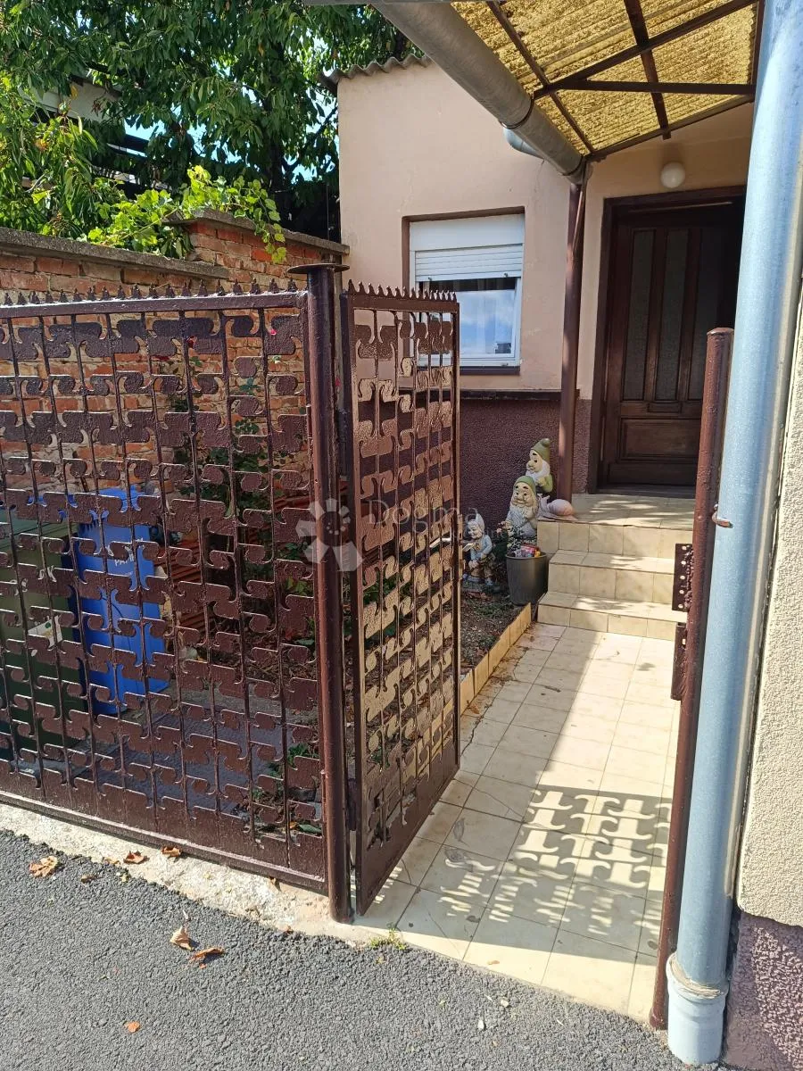 posebna prilika – mala kuća s karakterom u mirnom dijelu osijeka! - slika 5