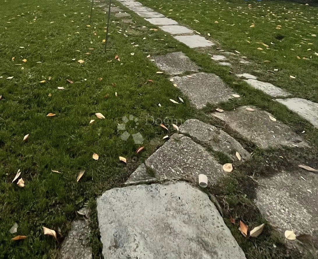 najljepše zemljište u dubravi 449 m2 - slika 2