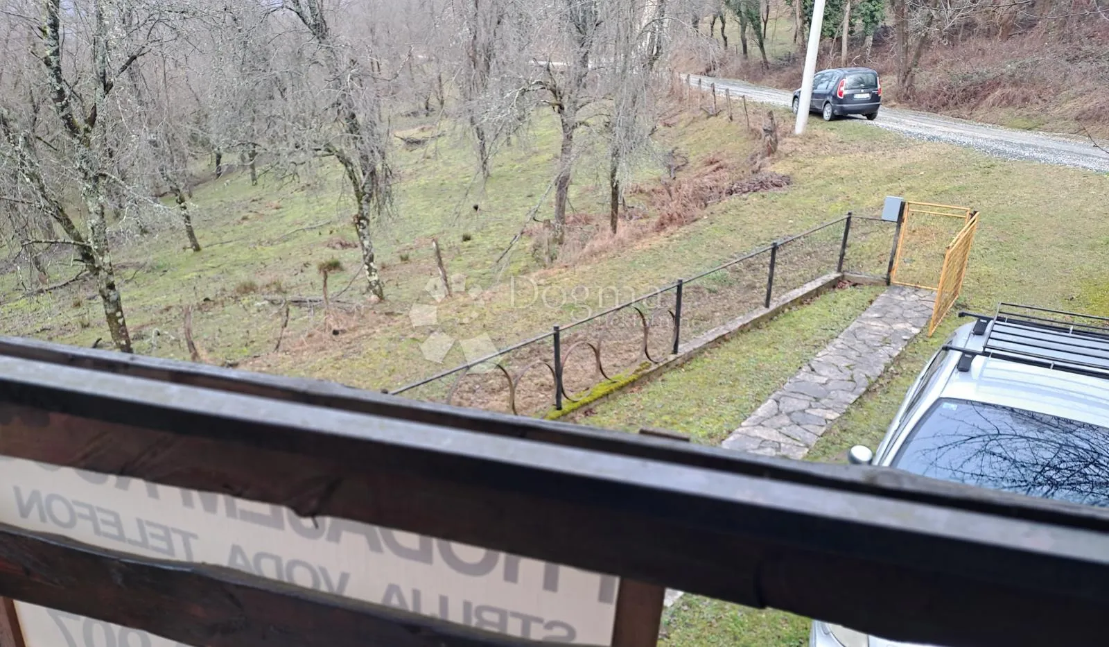 povoljna viksa na vrhu brda - slika 4