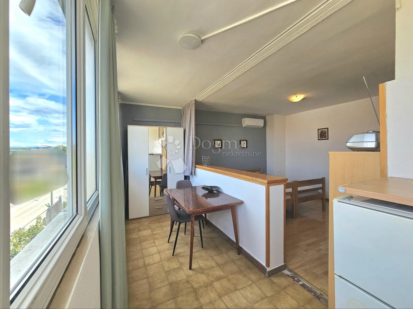 prilika – studio apartman u centru umaga - slika 1
