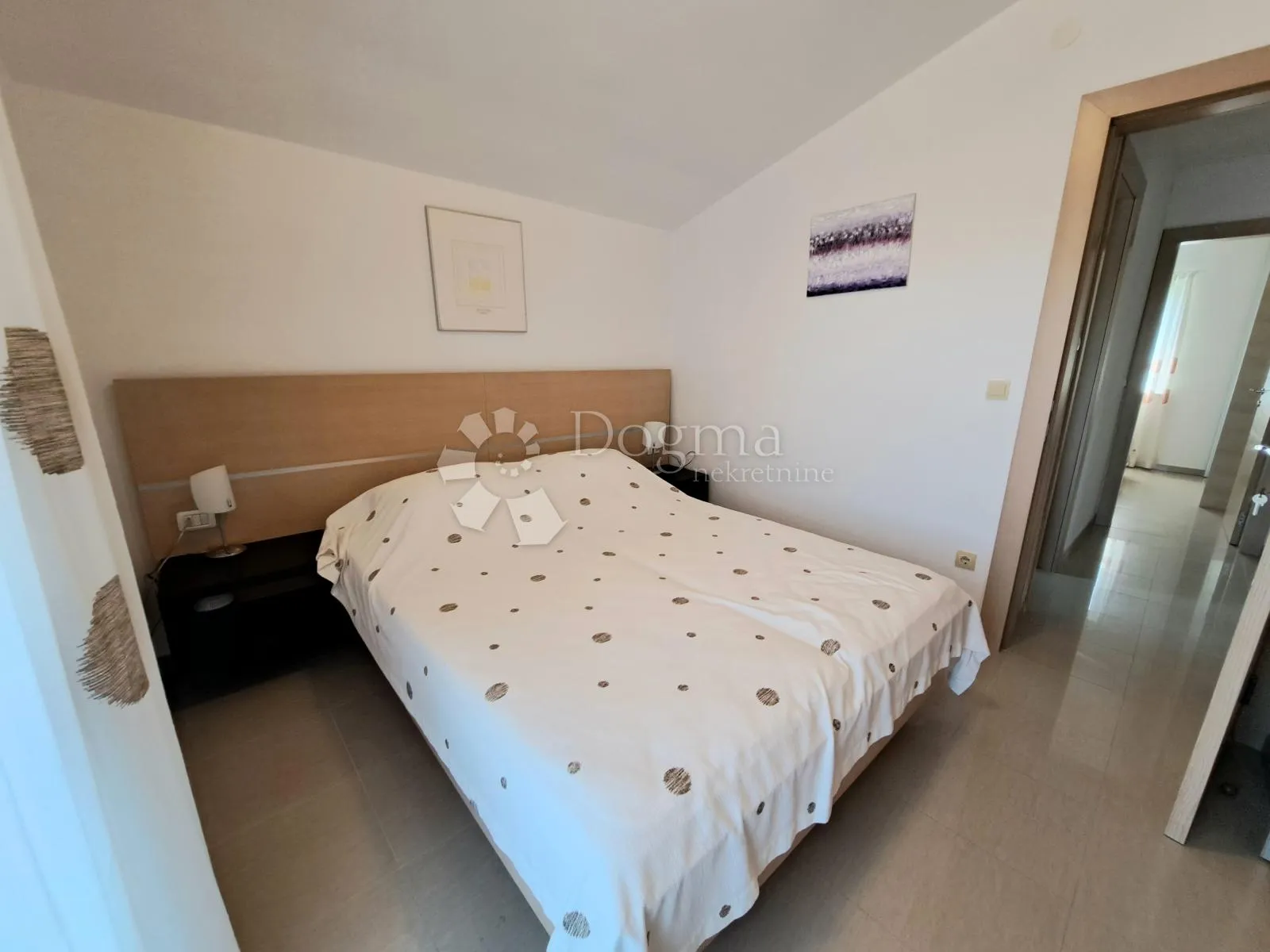 impresivan penthouse s pogledom na more, pješćana uvala - slika 16