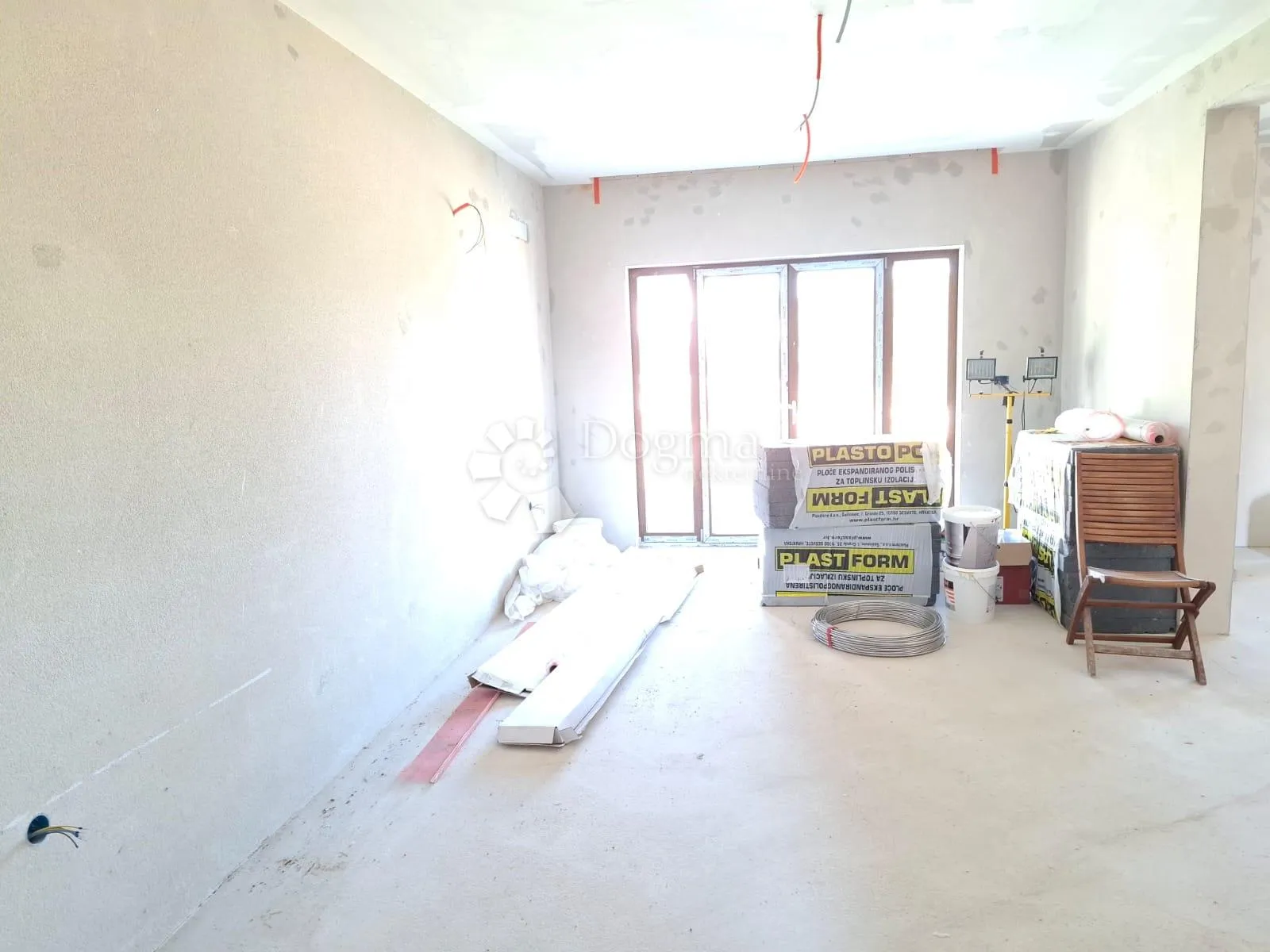 villa u rovinjskom selu, roh bau 550 m2, sa građevinskom okućnicom - slika 2