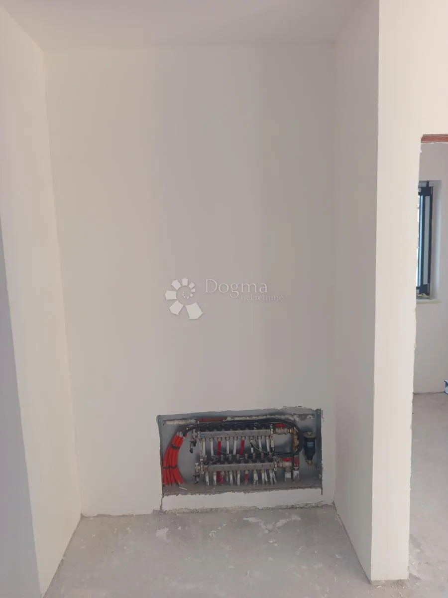 penthouse na prodaju, 131 m2, mirna lokacija s predivnim pogledom na prirodu, pula - slika 9