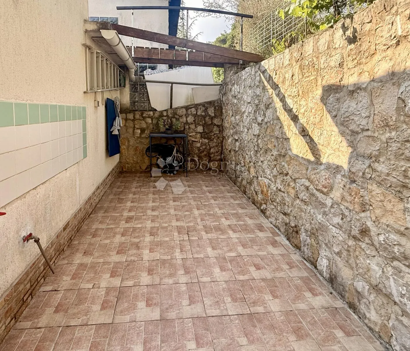 dvojna kuća na izvrsnoj lokaciji, samo 40 m od mora - slika 6