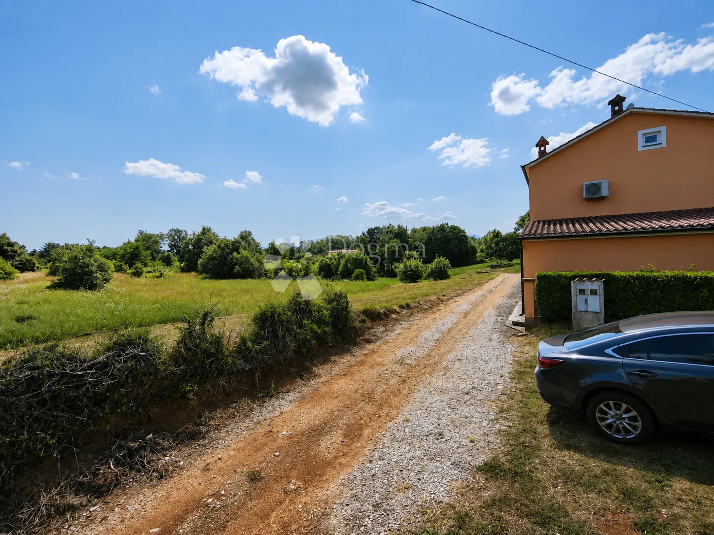 barban – građevinsko zemljište 827 m² s plaćenim komunalijama i započetom gradnjom - slika 4