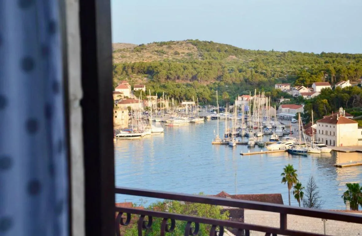 apartmanska kuća milna - slika 5