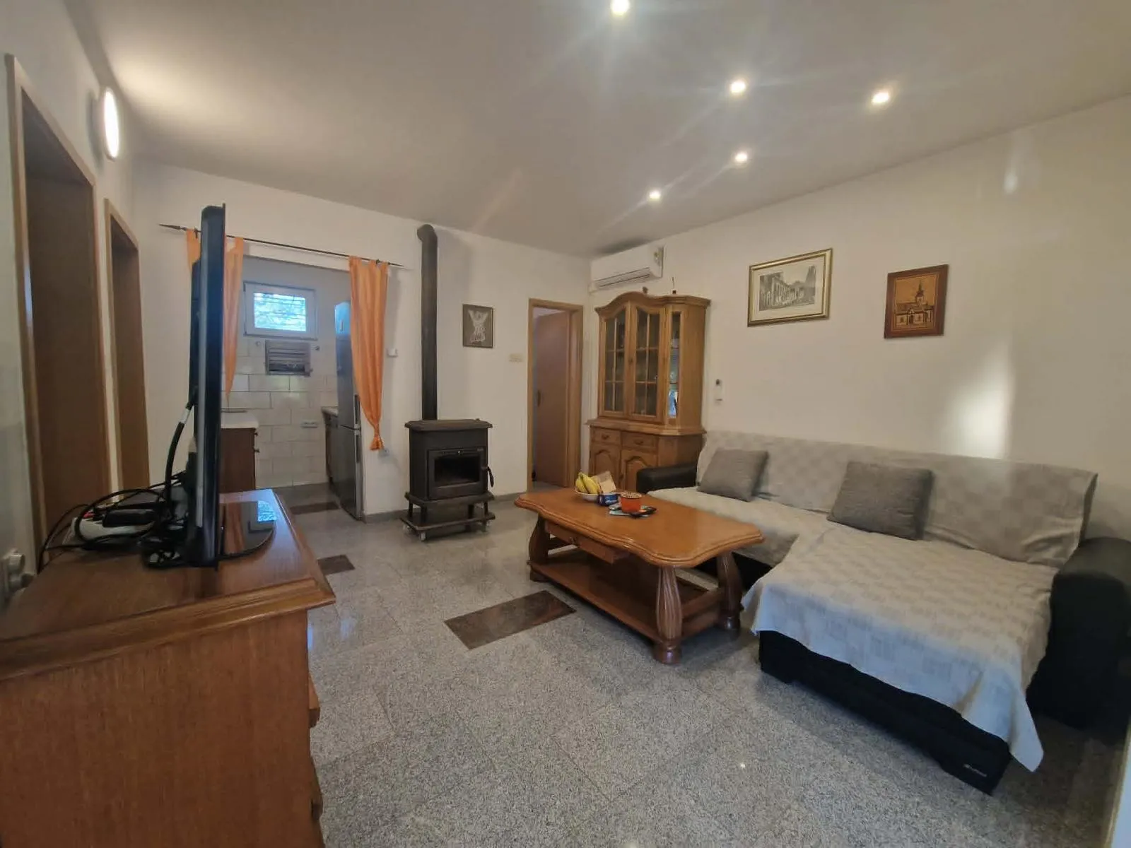 vrsi - zukve - apartmanska kuća u blizini mora - slika 32