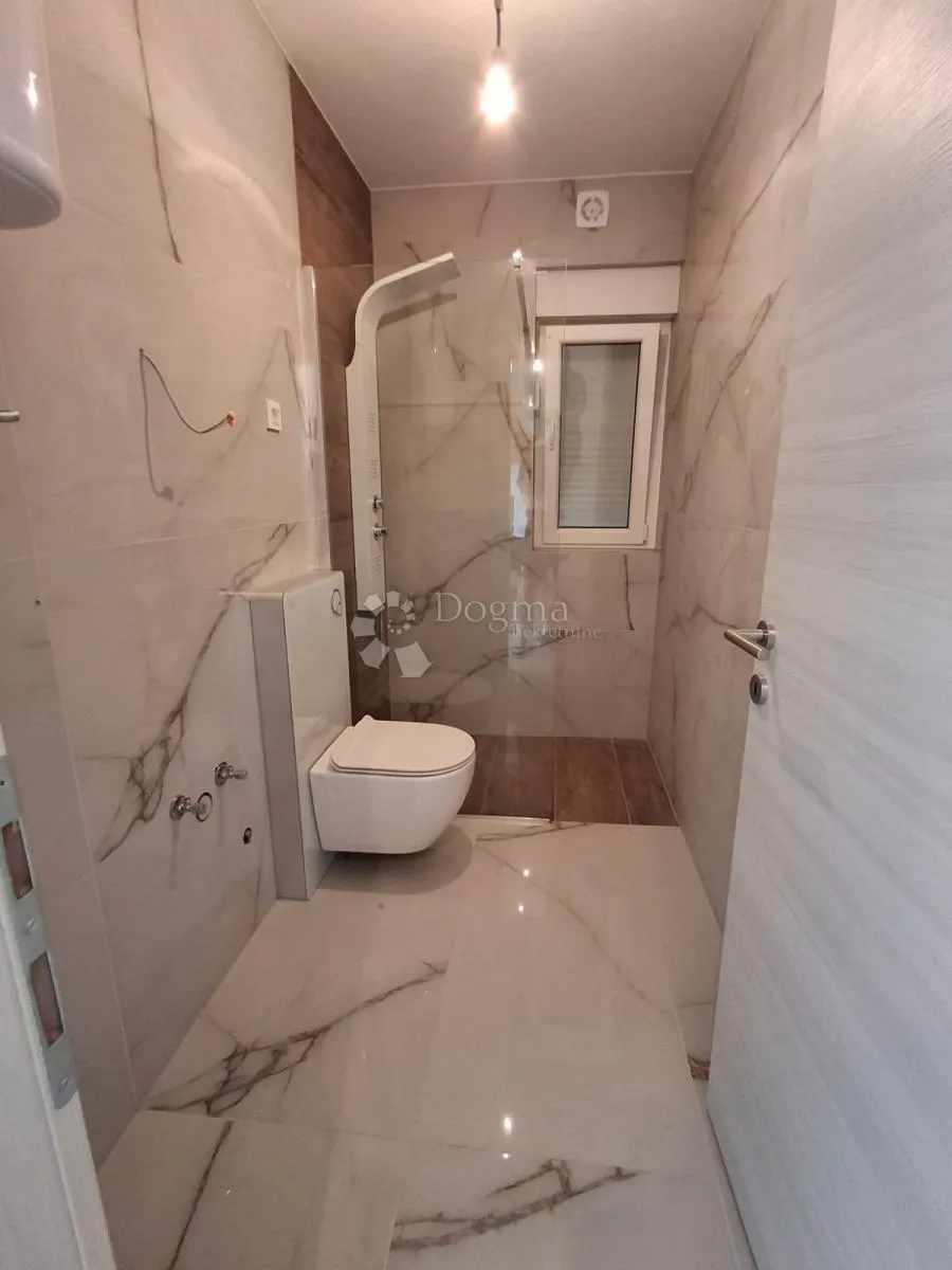 odličan apartman u novogradnji u palitu - slika 8