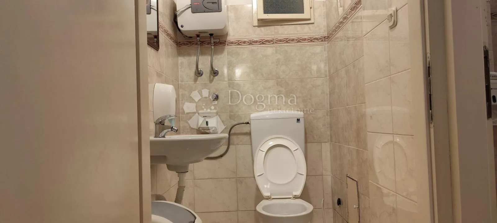 centar -poslovni prostor za ordinaciju ili kozmetički - slika 7