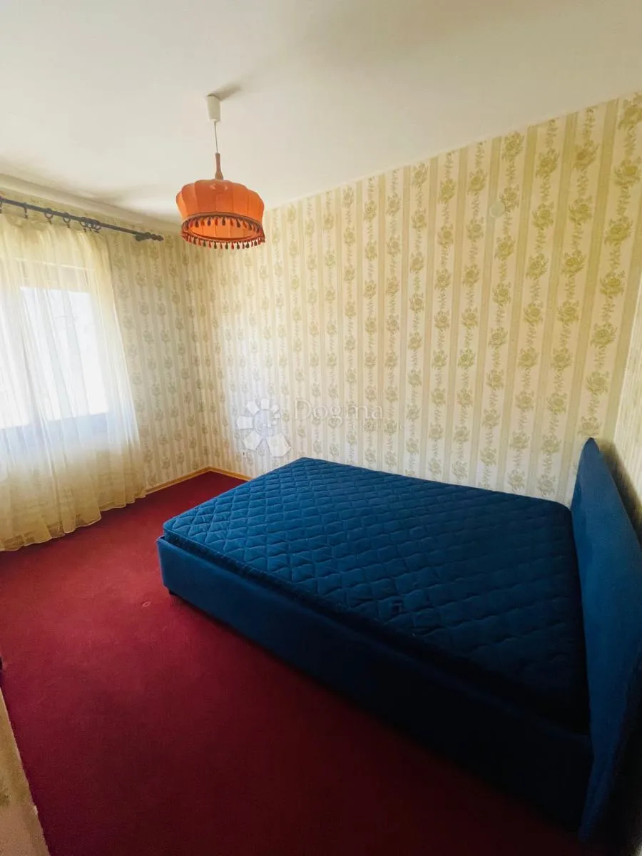 kuća u sungeru sa velikim potencijalom - slika 12