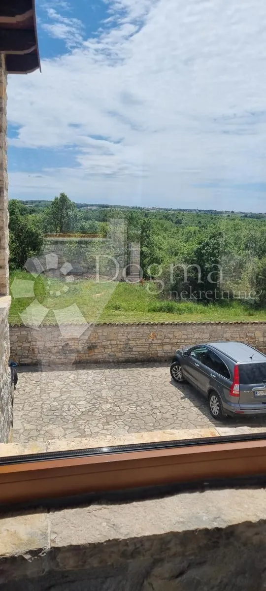 uhodani posao vila sa restoranom 2 km od mora - slika 20