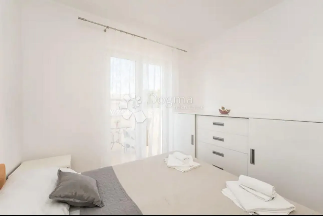 novalja, atraktivan apartman - slika 10