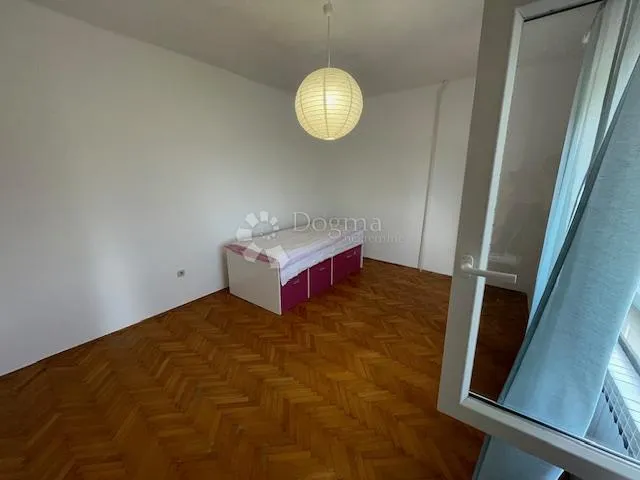saršoni-120m2,kompletno uređena kuća odmah useljiva - slika 5