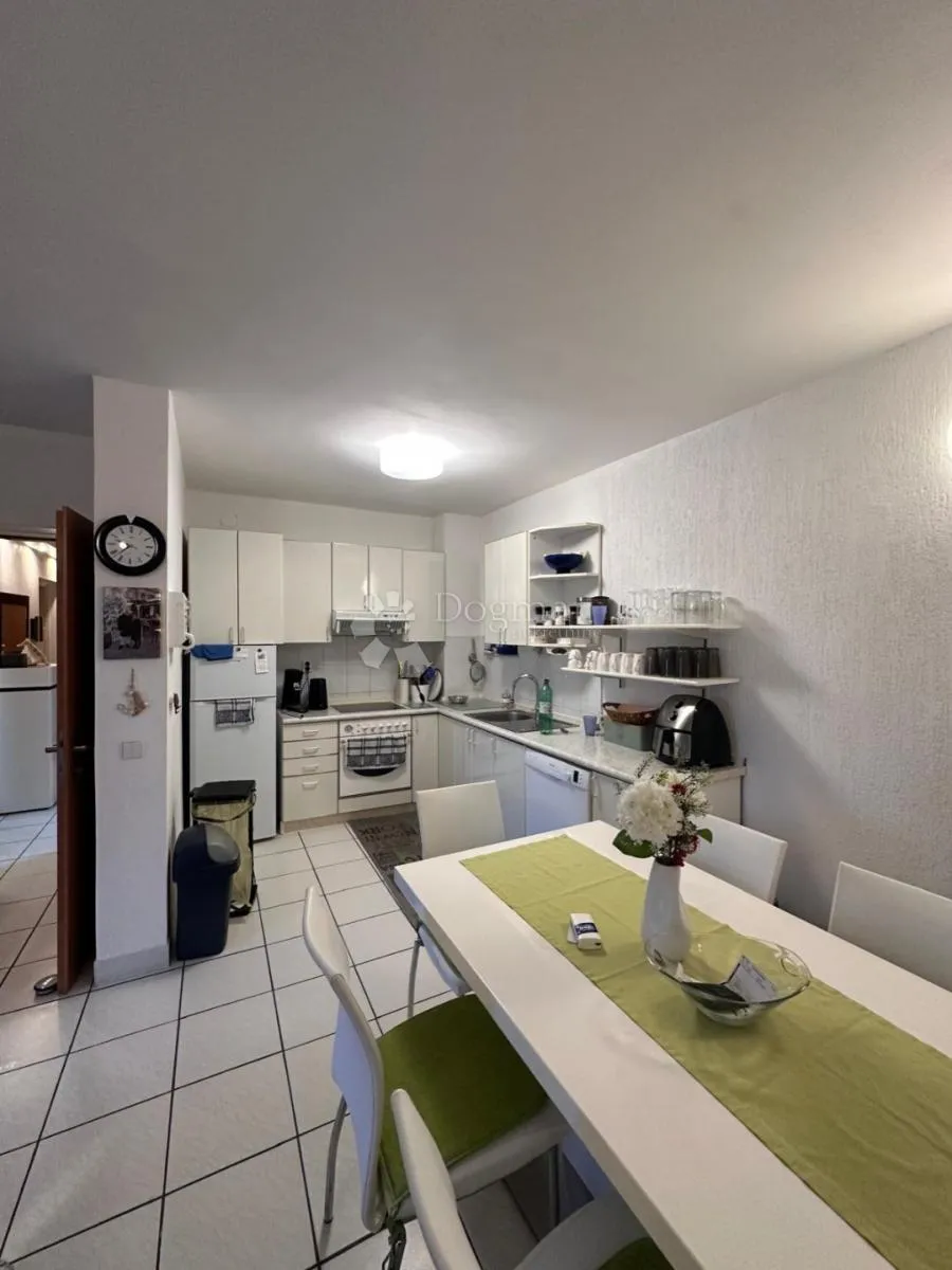 apartman u baški! - slika 2