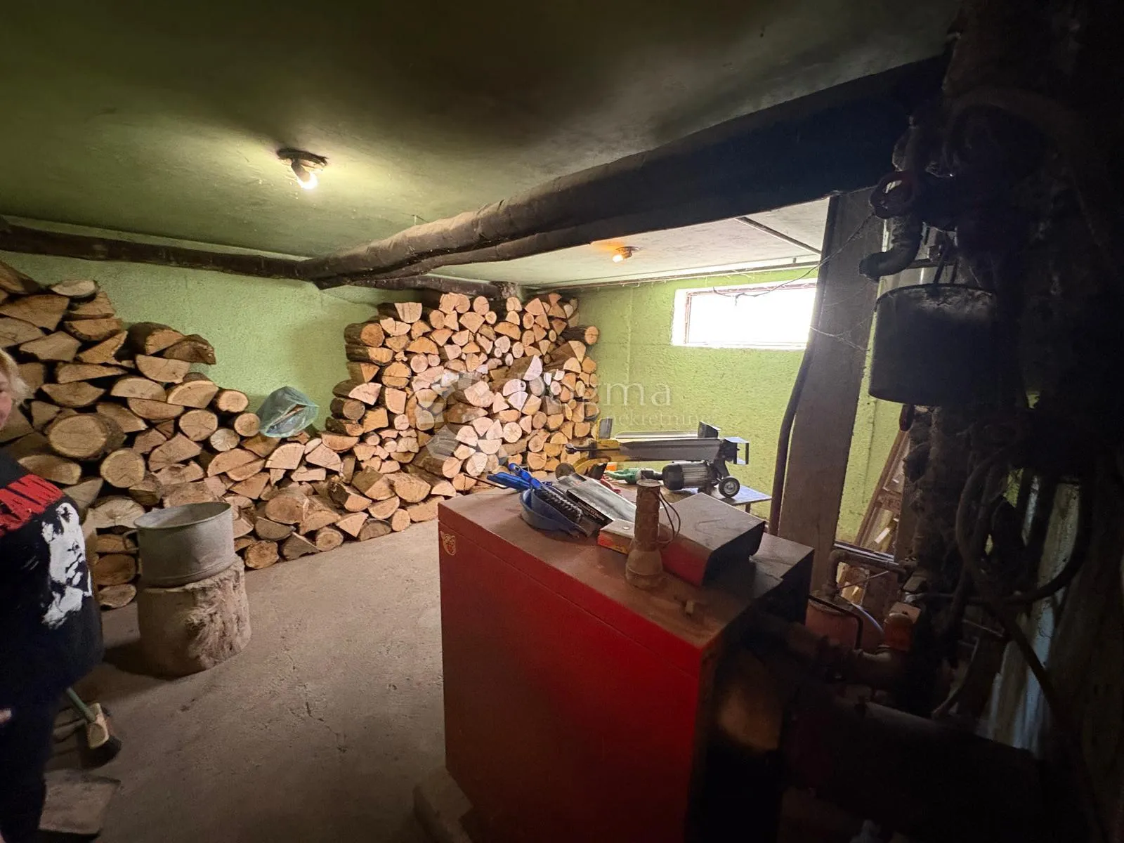 kuća 648 m² s podrumom i potencijalom za 2 stana - slika 46