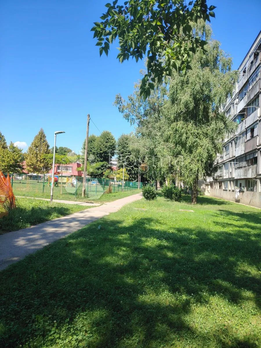 obiteljski stan u najzelenijem dijelu zagreba - slika 16