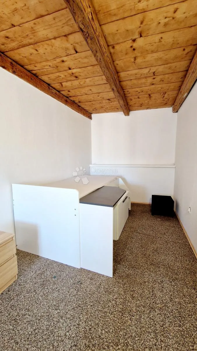 kuća u centru šikića idealna za preuređivanje - slika 22