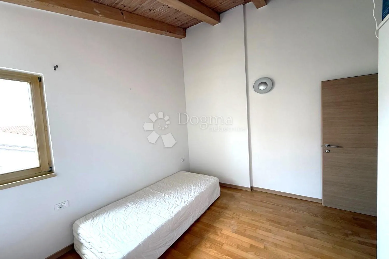 volme – atraktivna nekretnina, vrt, parking, 300 m od mora - slika 30