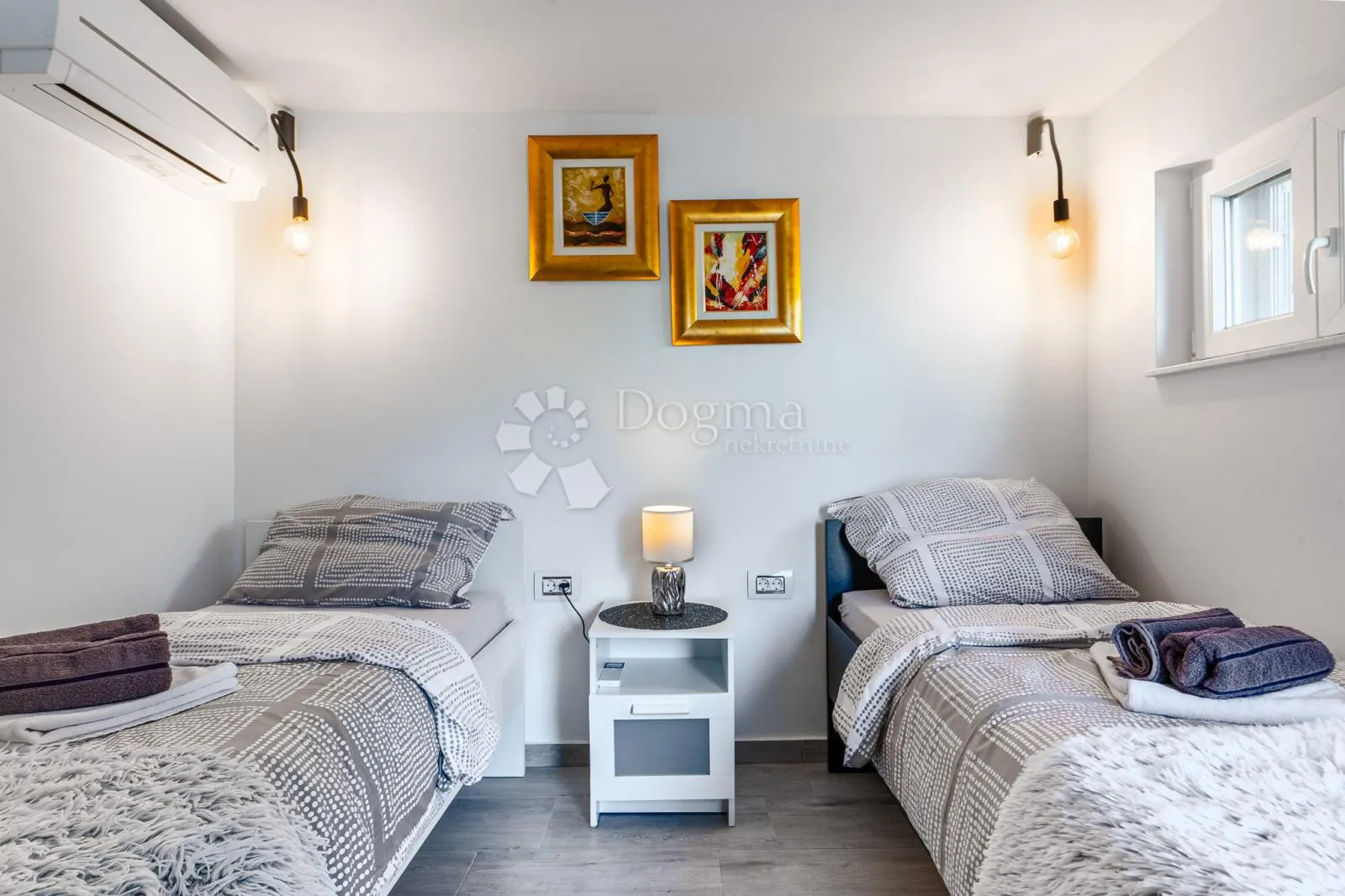 vila s bazenom na krku – odmor i investicija! - slika 32