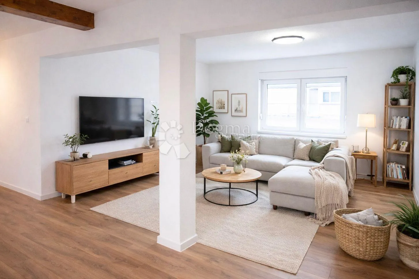 elegantno obnovljena kuća s pogledom – daruvar - slika 11