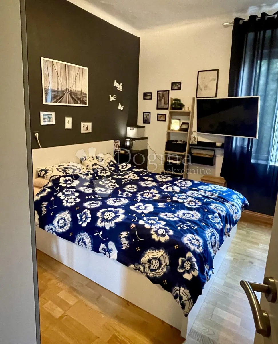 rab-odličan stan u gradskoj jezgri s pogledom - slika 7