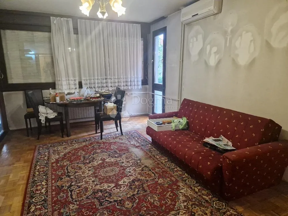 stan s puno mogućnosti u španskom - slika 1