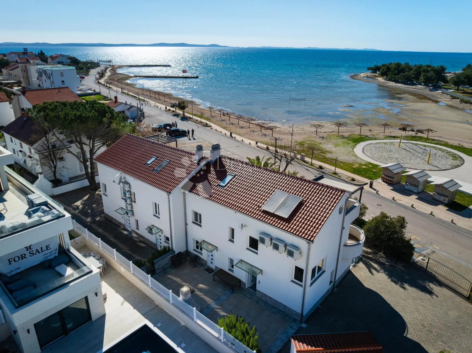 zaton-nin,luksuzna apartmanska kuća uz plažu,3 apartmana,pogled na more - slika 4