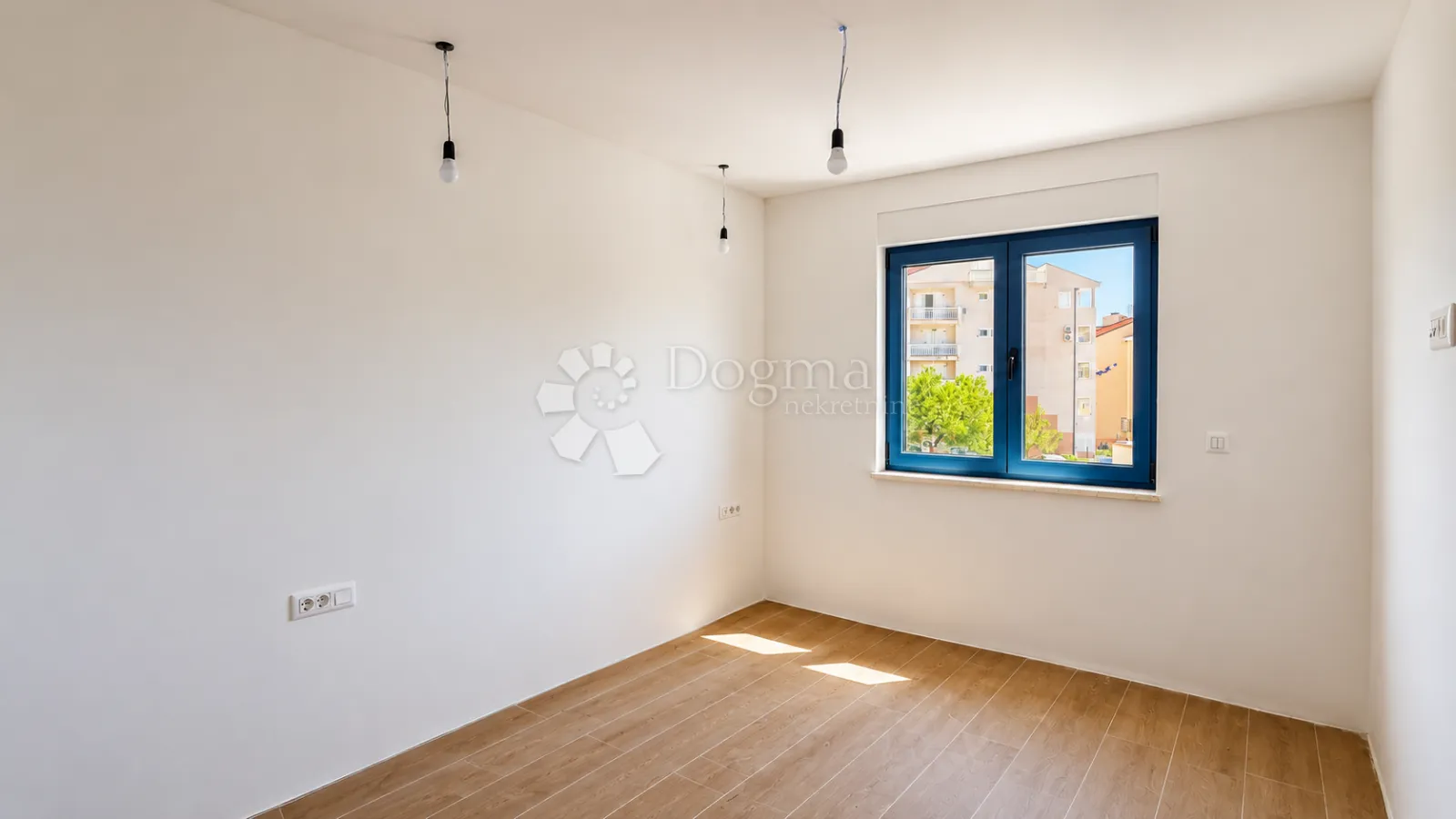 dvoetažni penthouse s panoramskim pogledom na more – baška voda - slika 15
