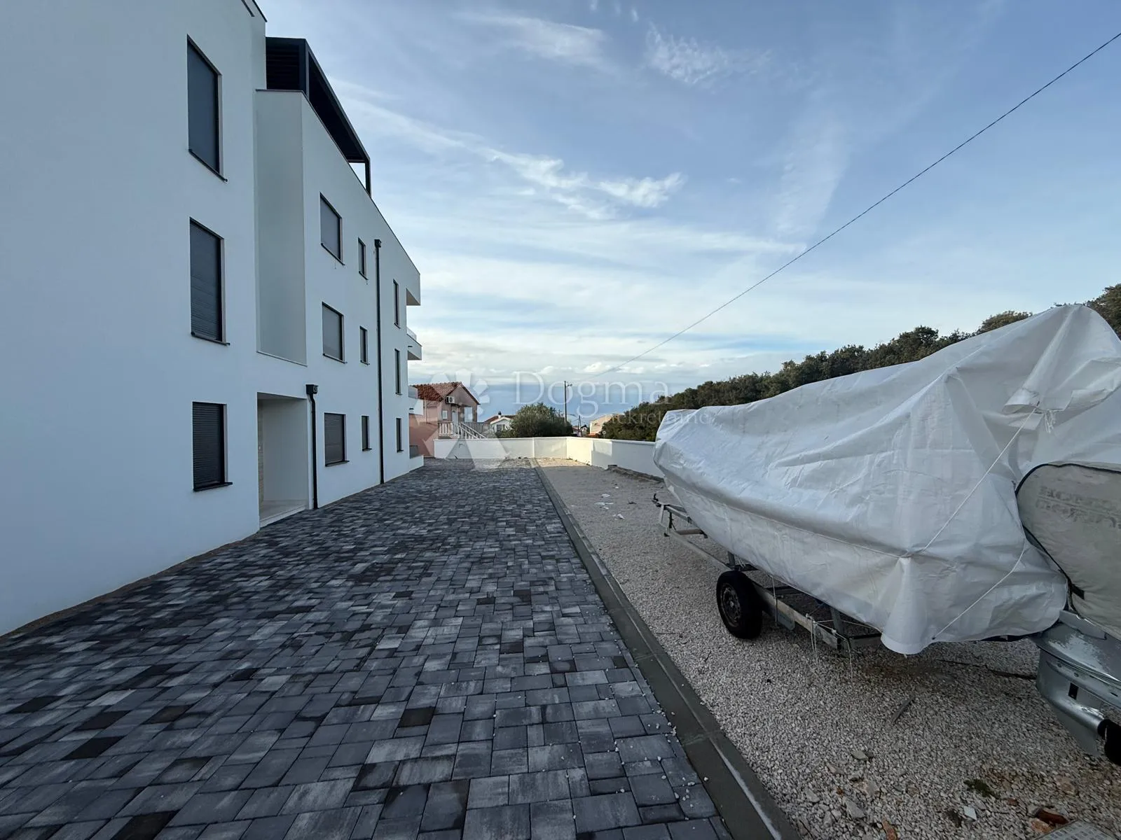 luksuzan namješten penthouse s pogledom na more - slika 42