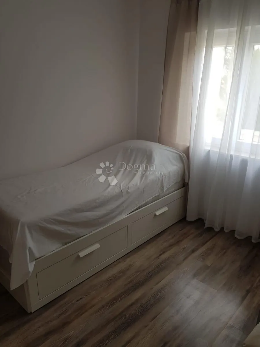kuća sa prekrasnim pogledom na more, 4 stana - slika 11