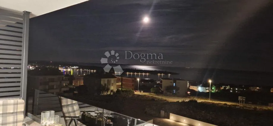 prekrasan apartman sa panoramskim pogledom - slika 15